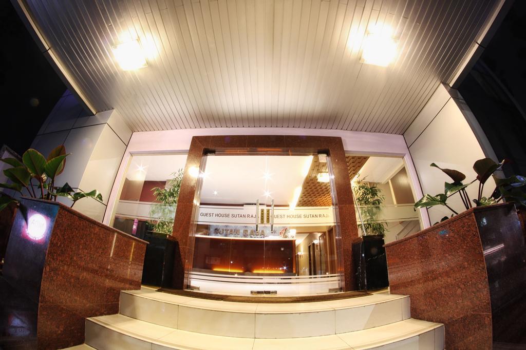 Sutan Raja Guest House Bandung Exterior photo